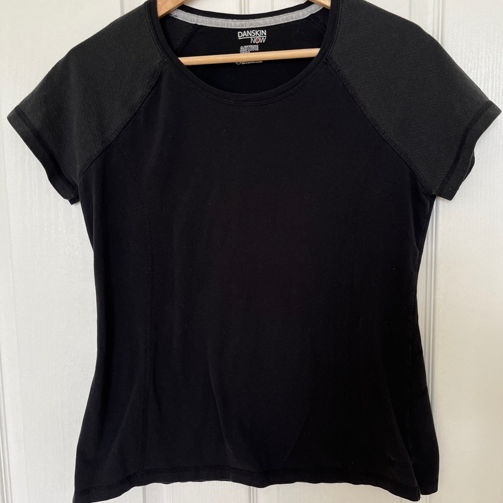 Danskin Now Women's Black Top - L/G (12/14)